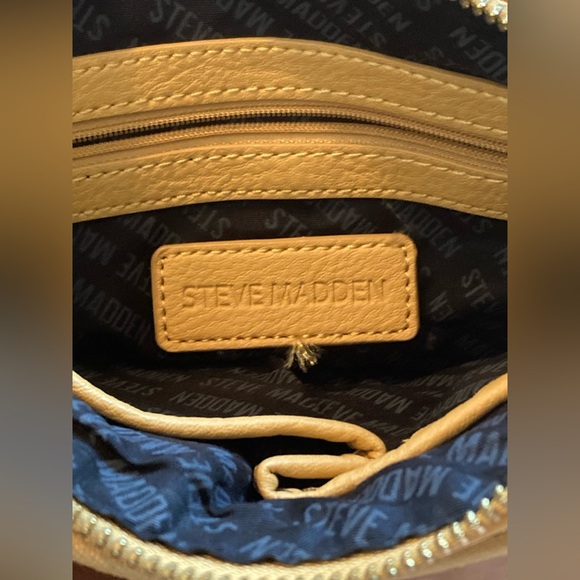 Steve Madden Yellow Crossbody Bag - Picture 7 of 12